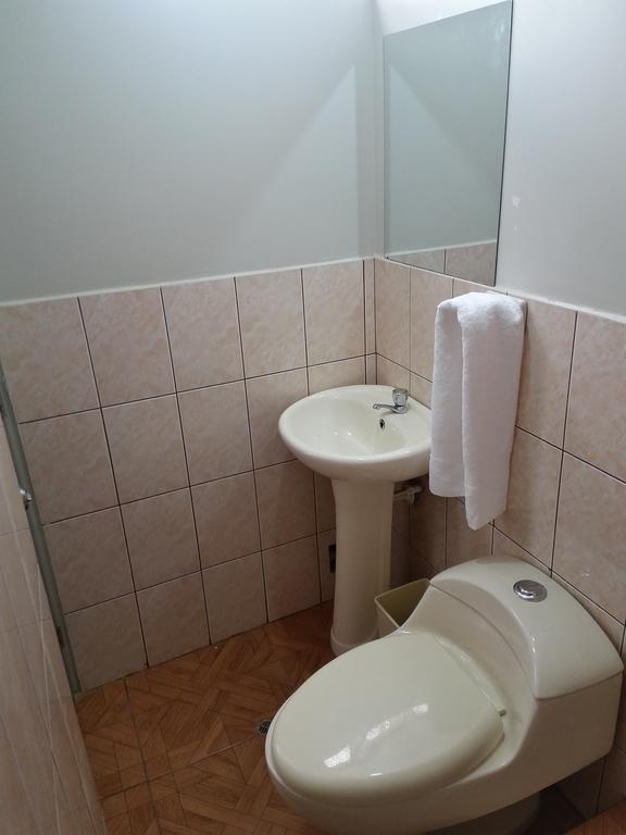 Buenas Noches Hostal Chachapoyas Zewnętrze zdjęcie